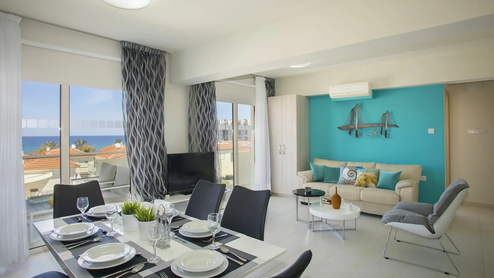 Marianna Suite Pernera Apartment